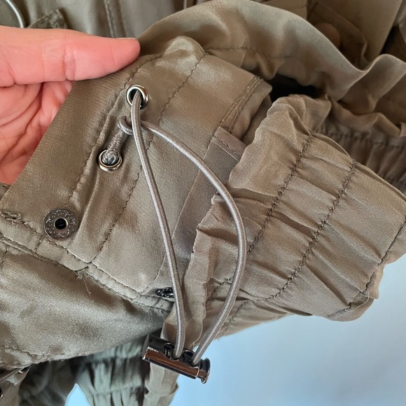 Club Monaco 100% silk jacket - Picture 10 of 10